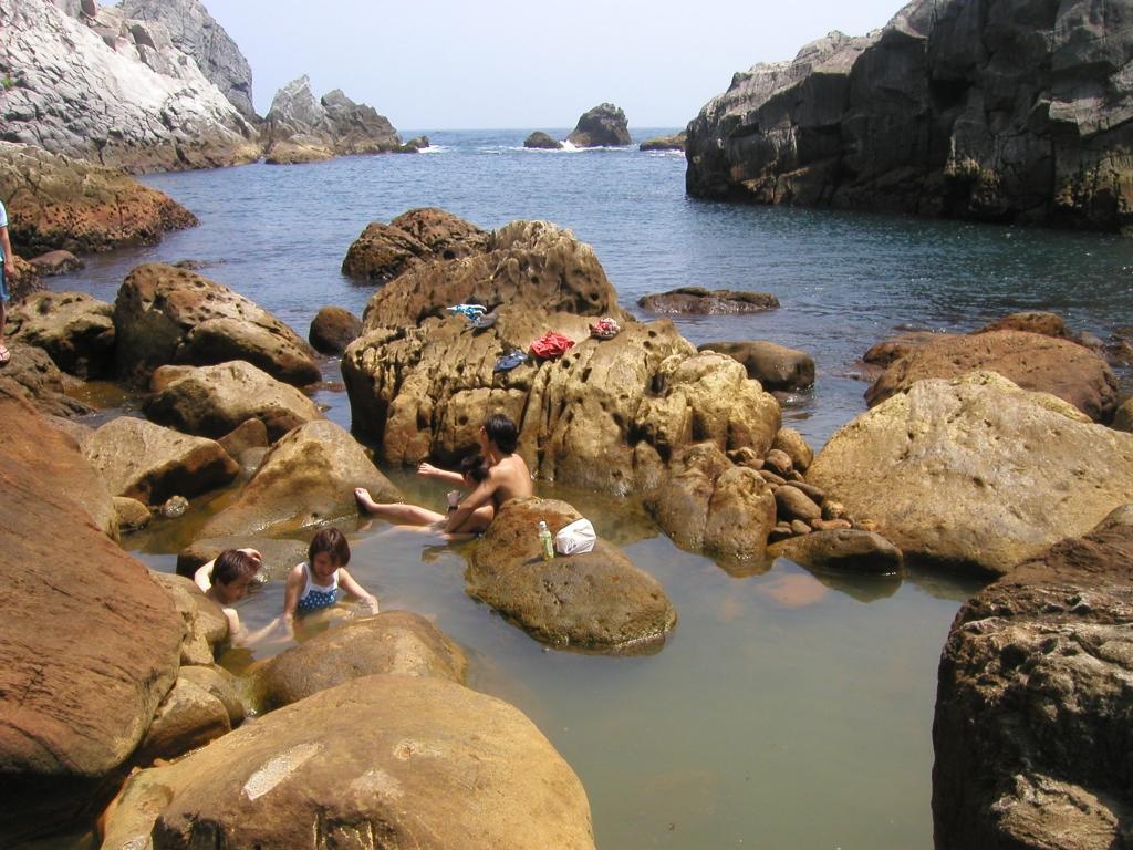 5. Jinata Onsen (Tokyo Islands)