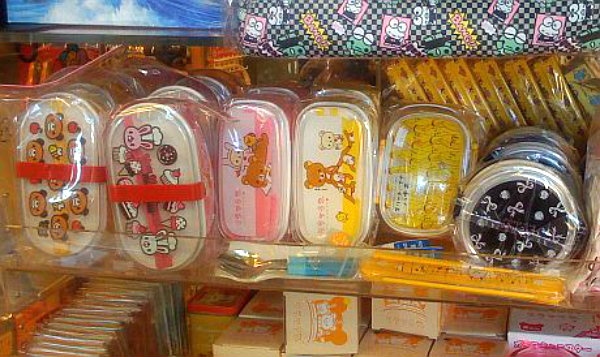 1. Cartoon Character Bento Boxes