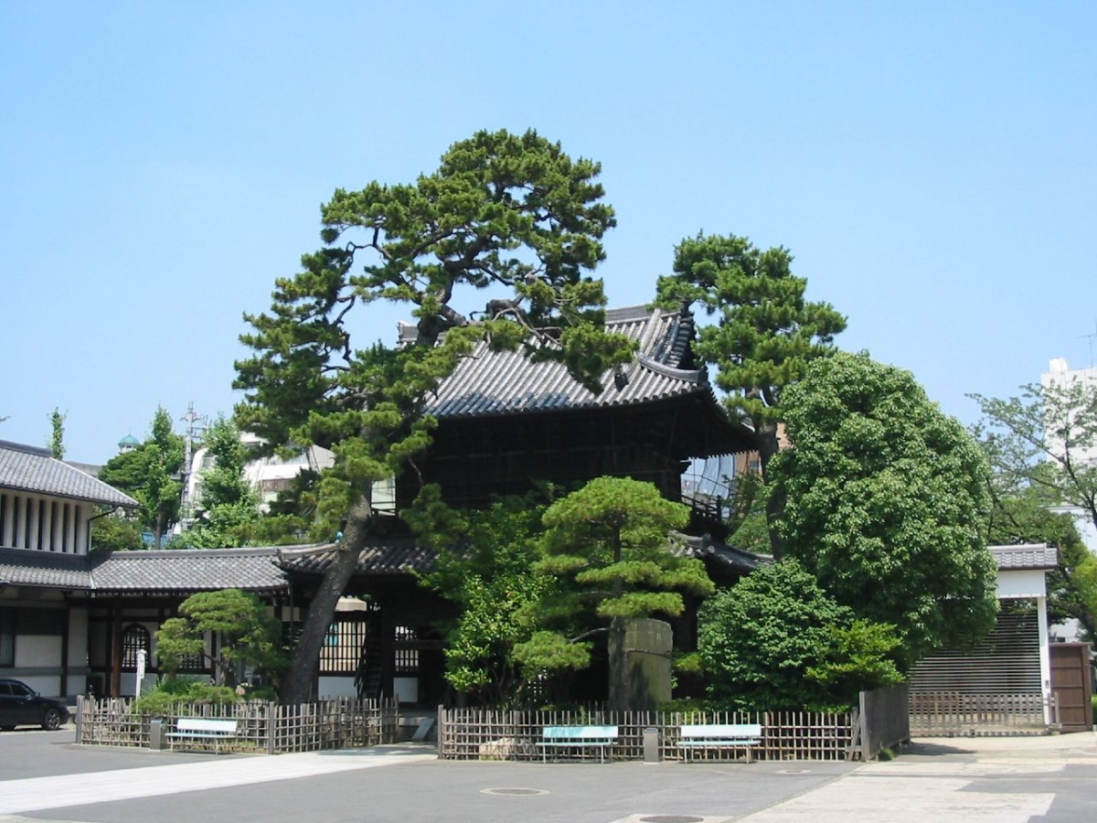 4. 센가쿠지 절 (도쿄, 시나가와)