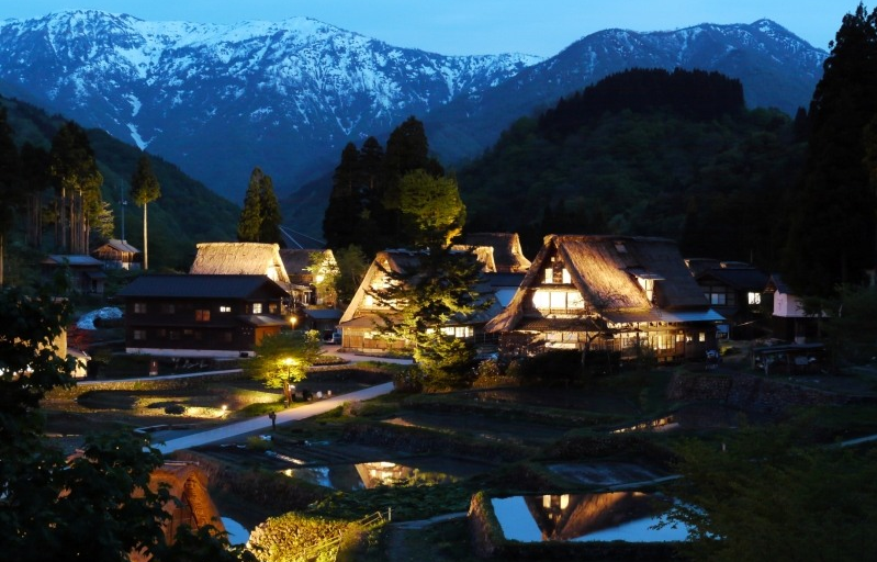 Visit 3-Michelin-Starred Gokayama