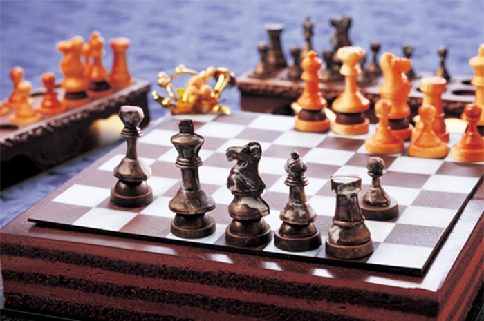 2. Special Chocolate Cake “Chess” 45,000 เยน