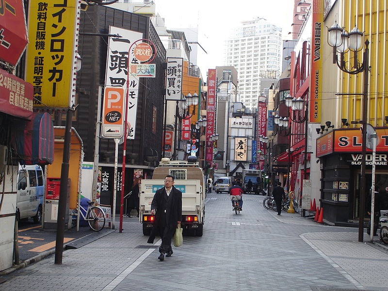 3. Enjoying a cheaper, less-crowded Tokyo