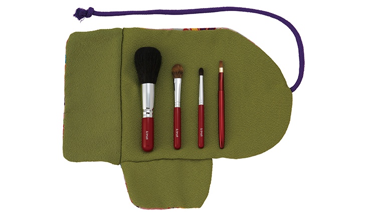 3. Kumano Makeup Brush Set