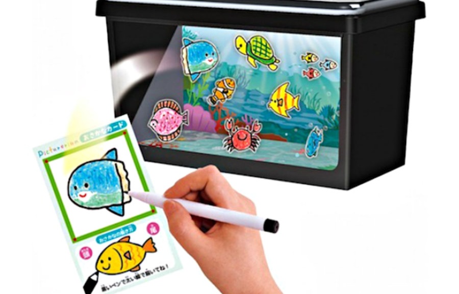 Feed the Fish in Your Own Digital Aquarium!