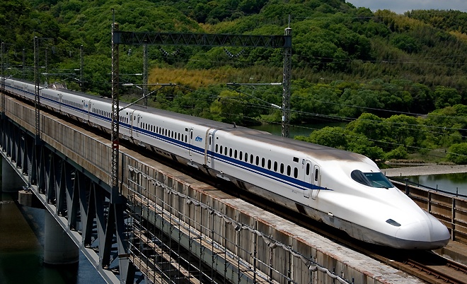 อันดับ 2 Sanyo Shinkansen รถไฟสายใต้ที่ผ่านเมืองดังมากมาย