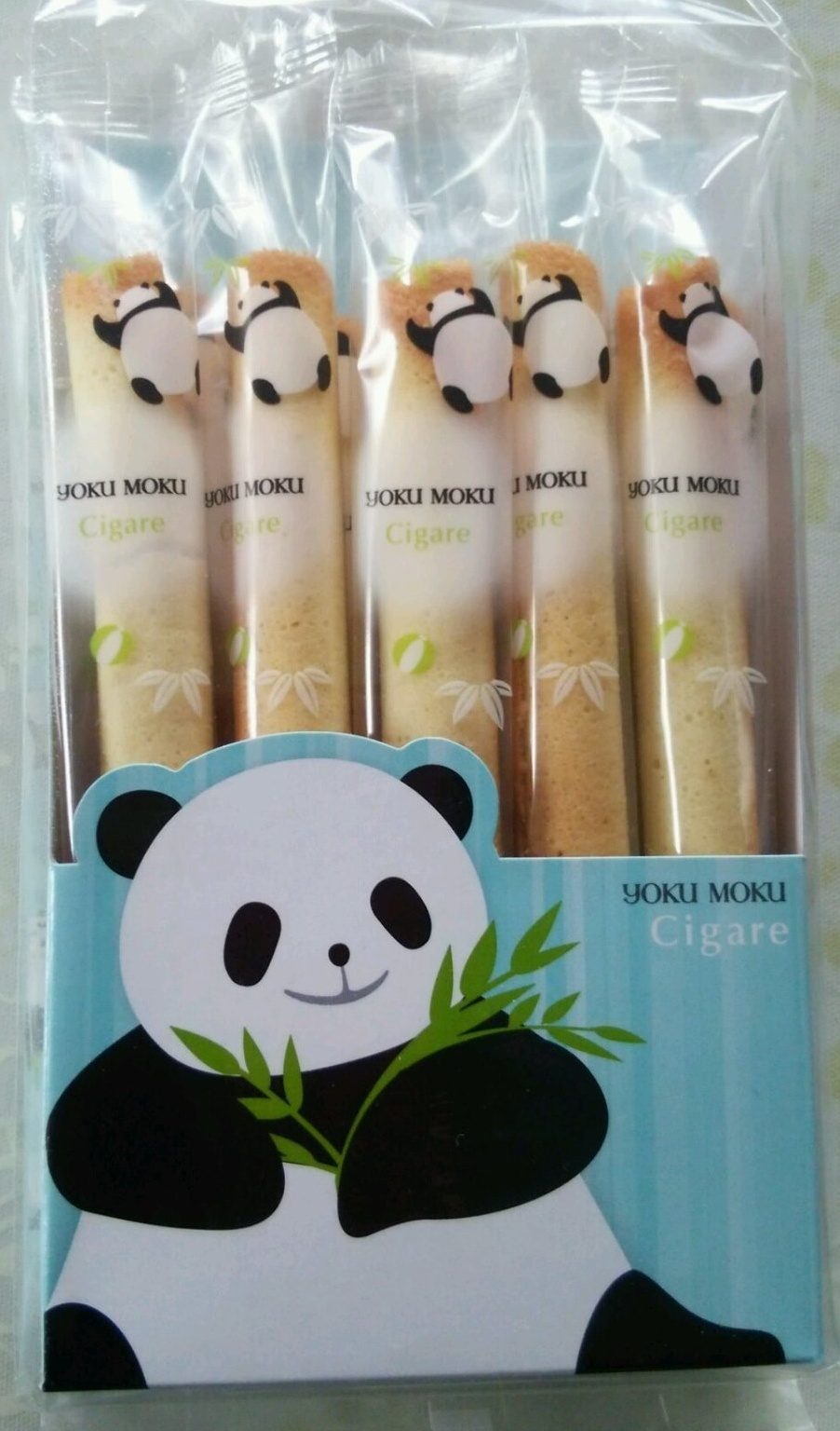 Yoku Moku 熊貓雪茄餅