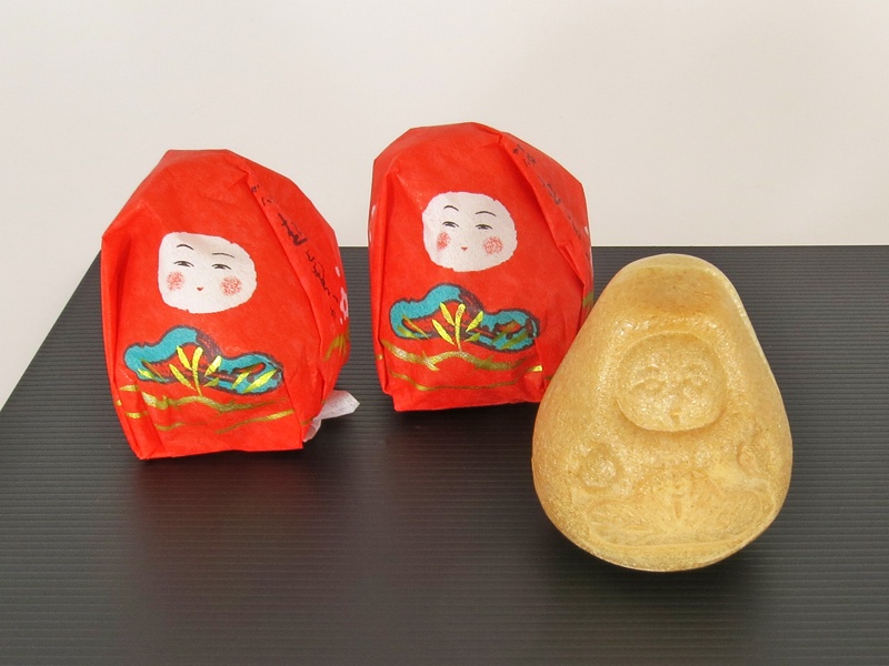 2. ขนมโมนากะตุ๊กตา Kaga Kanazawa Urata
