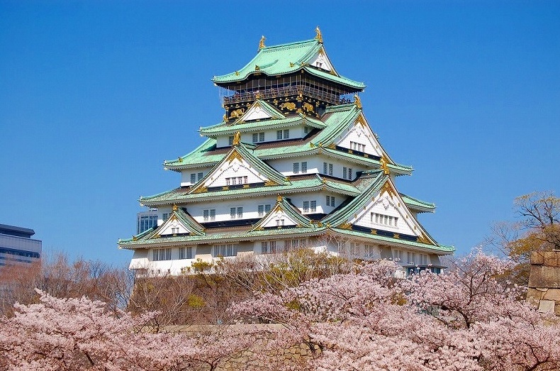 2. Osaka Castle: National Turning Point