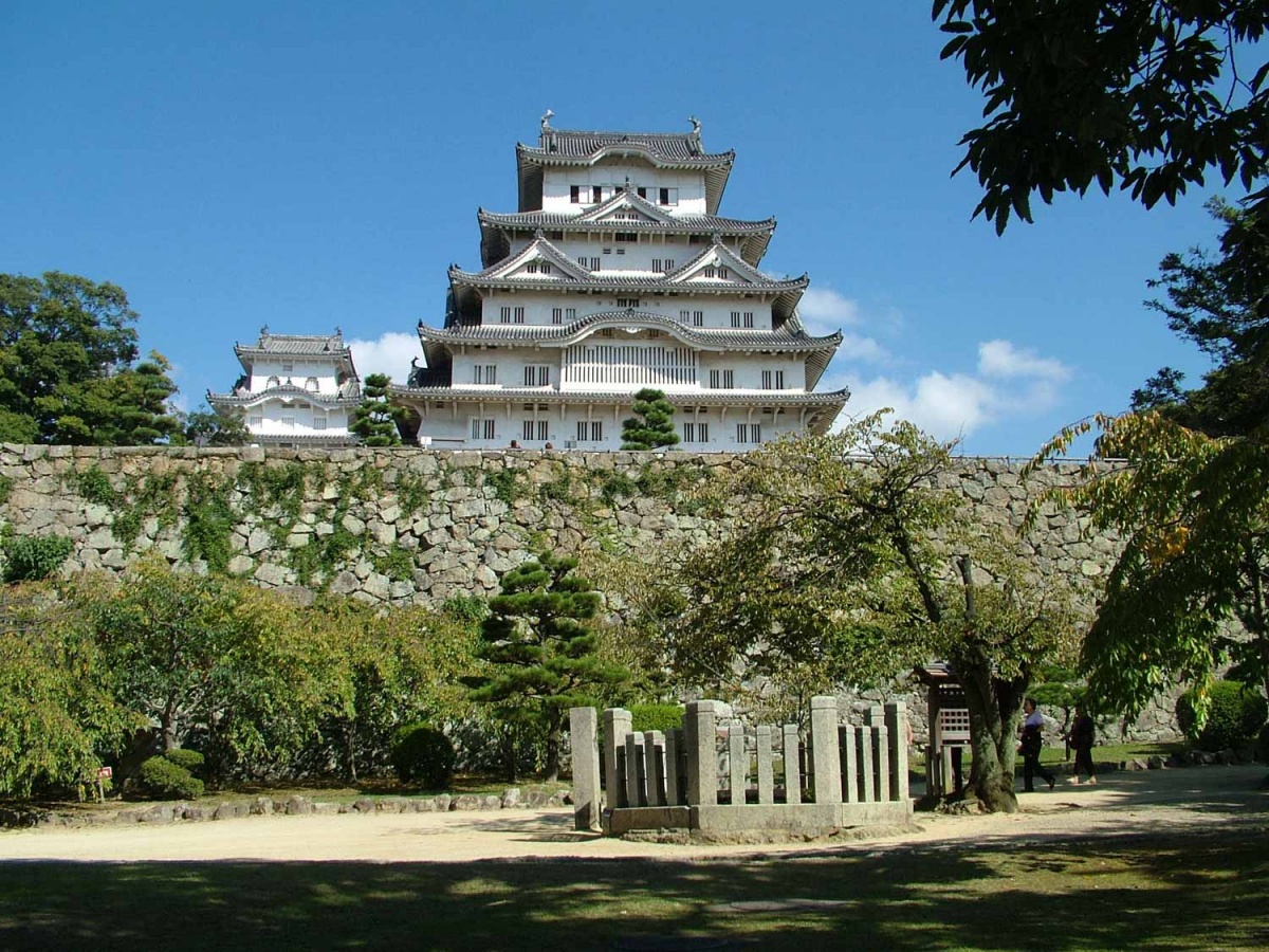 1. Himeji Castle (Himeji City, Hyogo)
