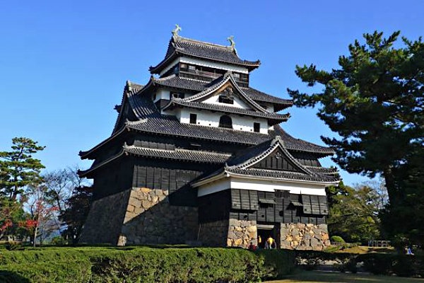 5. Matsue Castle (Matsue City, Shimane, ☆☆☆☆☆)