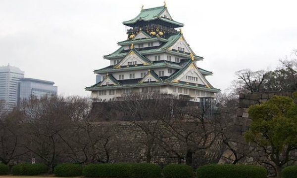 3. Osaka Castle (Osaka, ☆☆☆☆)