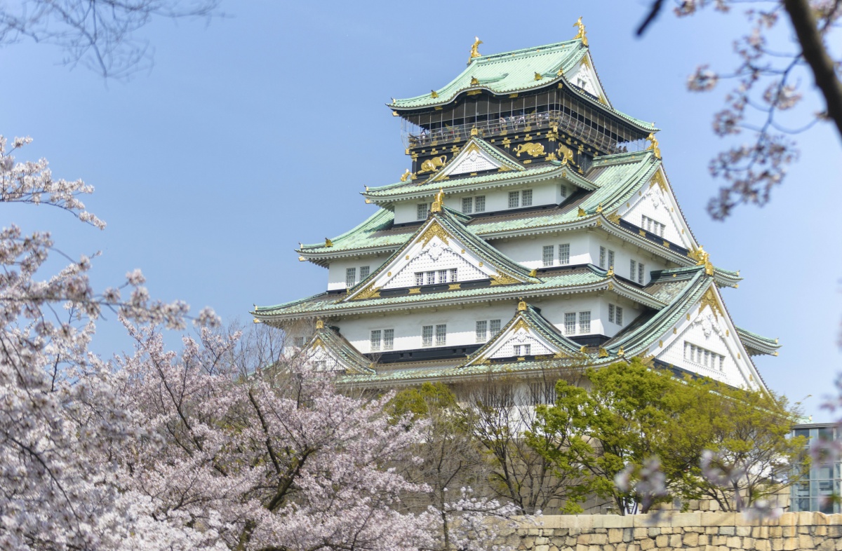 2. Osaka Castle (Osaka)