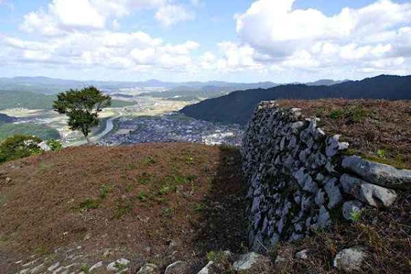 5. Arikoyama Castle (Izushi Town, ☆☆☆)