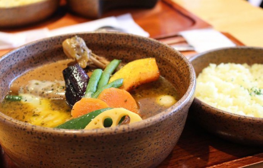 15 Hot Soup Curry & Ramen Shops in Sapporo