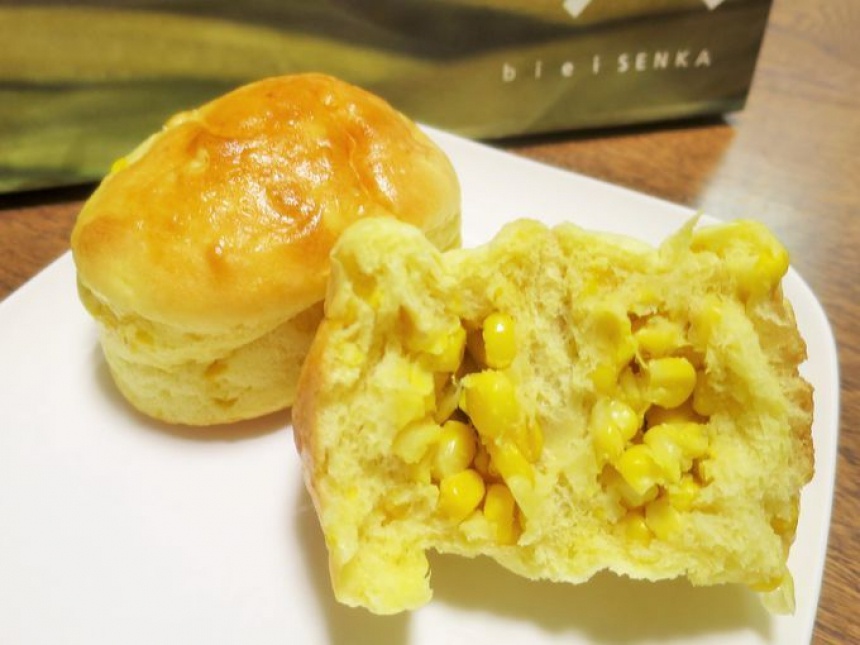 9. Famous cornbread in New Chitose Airport: Biei Senka