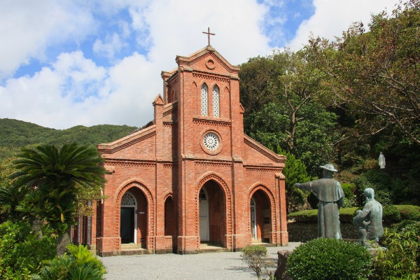 8. Dozaki Church