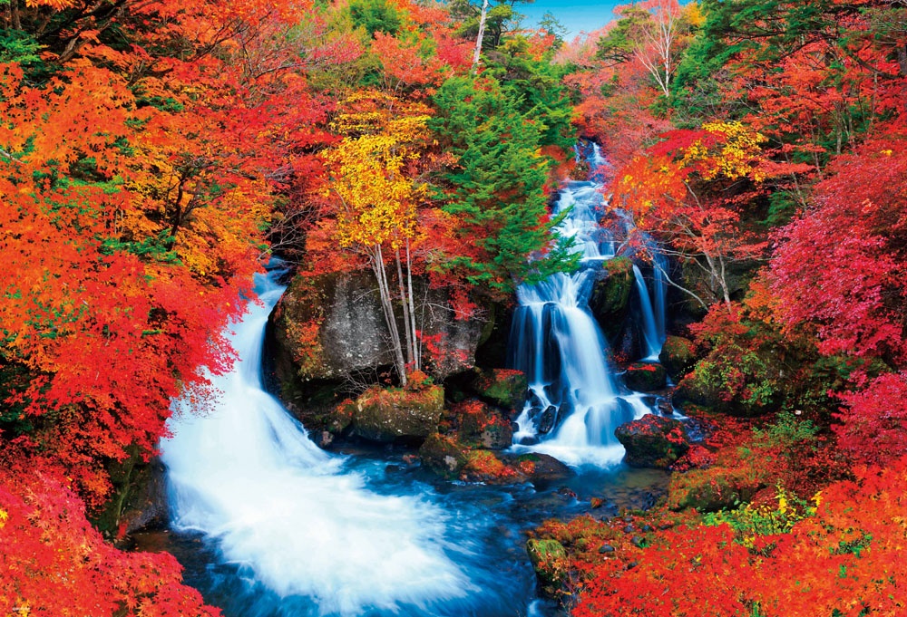 1. จังหวัด Tochigi เมือง Nikko / น้ำตก Ryuzu no Taki