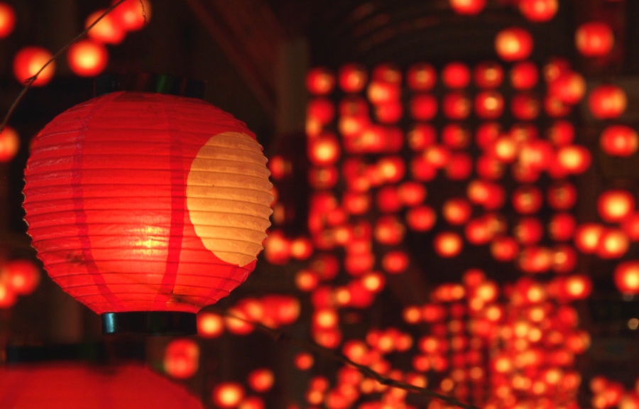 8 Gorgeous Japanese Lantern Festivals