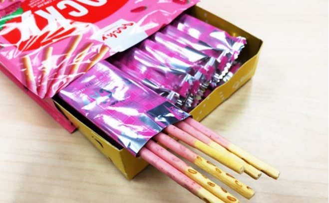 2. Strawberry Pocky