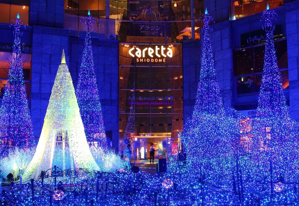 3. Shiodome Caretta Illumination 2016