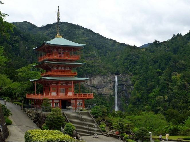 30. Wakayama Prefecture — Nachi Falls