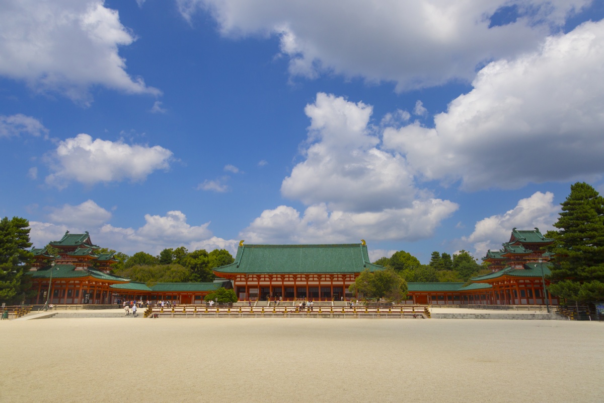 3.3 Heian-Jingu Shrine