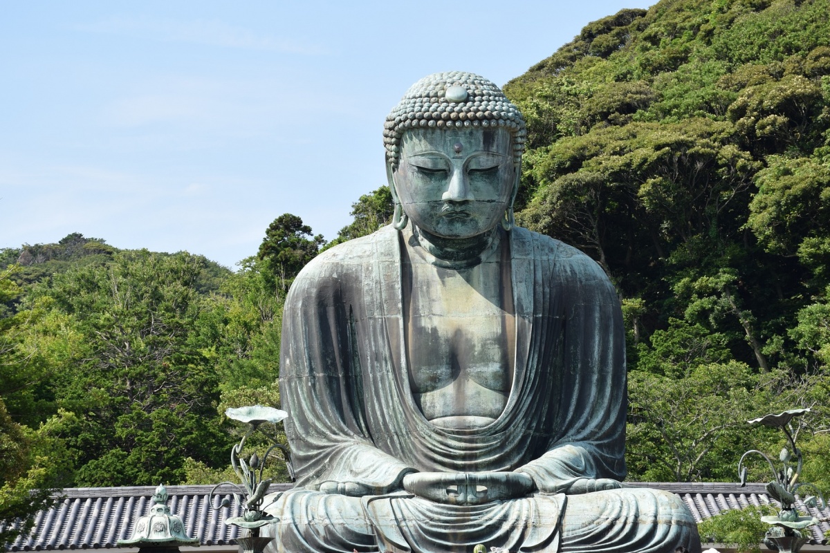 4. Hike & Chill with a Kamakura Day Pass