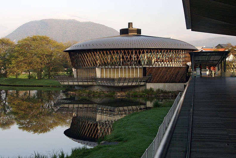 1. Stop & Shop with a Bus Ride to Karuizawa