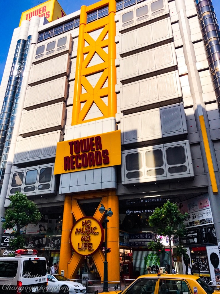 TOWER RECORDS ร้านเพลงสำหรับนักสะสมแผ่น หรือตามหาของแรร์ของนักร้องญี่ปุ่น