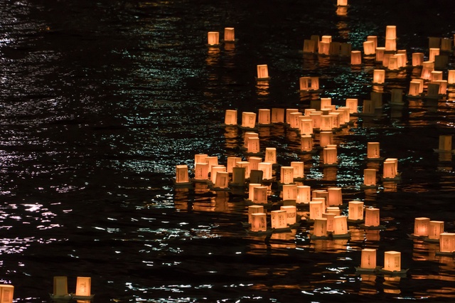 3. Asakusa Toro Nagashi