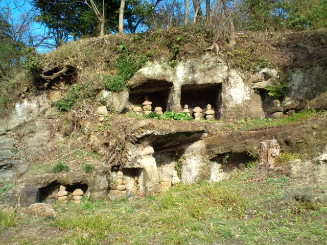 7. Samurai Tombs in Kamakura