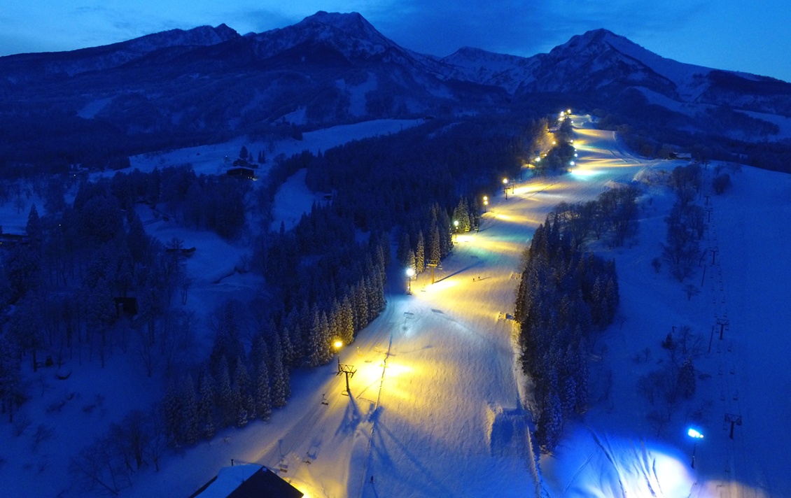滑雪與著名溫泉的雙重極致享受【新潟】赤倉溫泉滑雪場