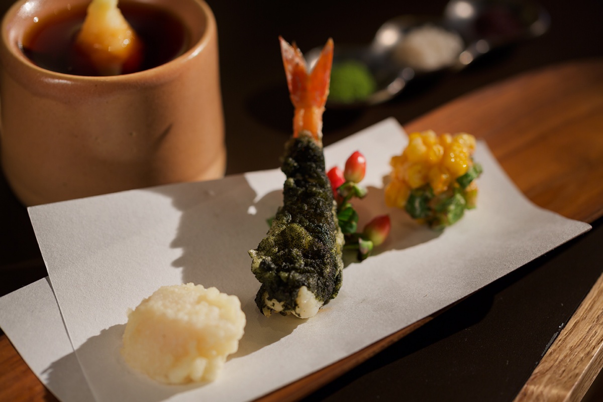 Ochobo — Starring Sea Urchin Tempura