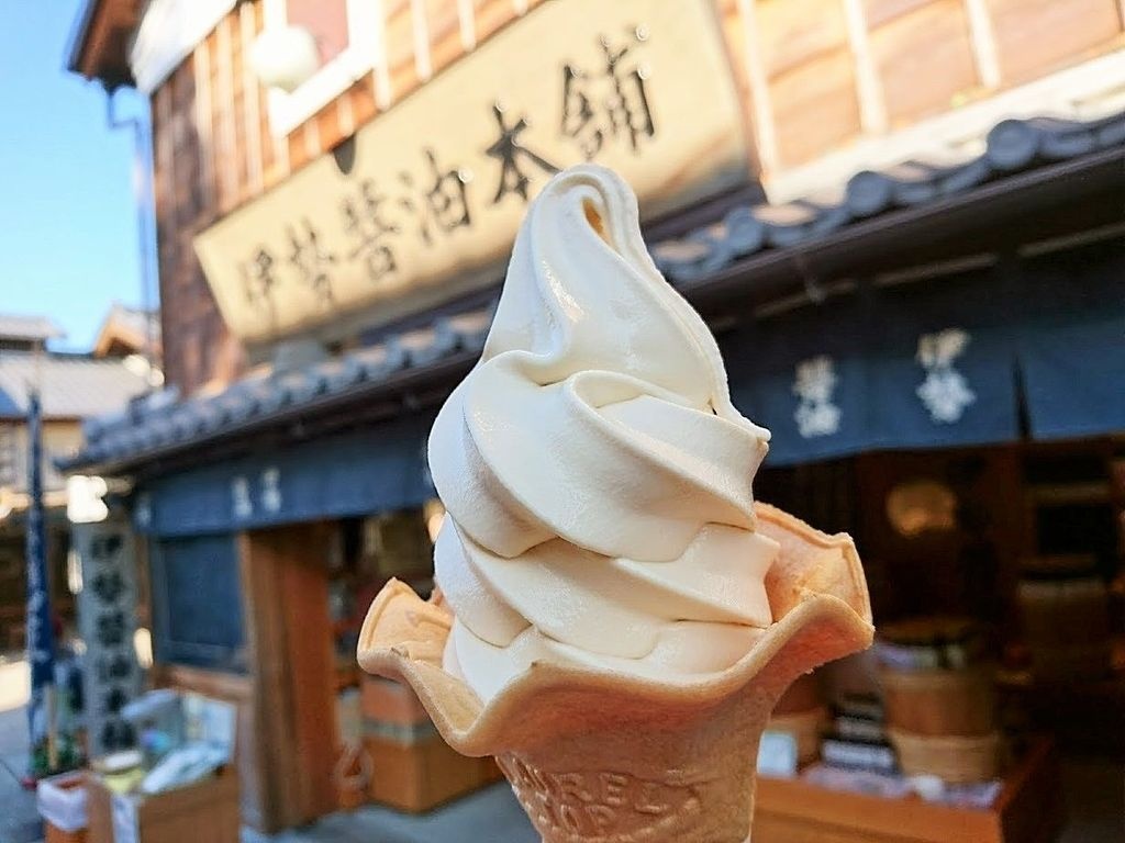 7. The best food street in Ise - Okage Yokocho