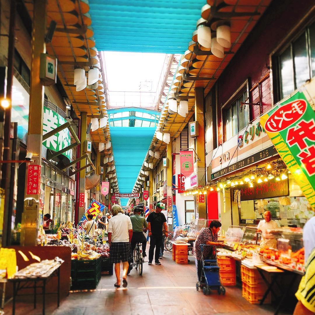 在東京搭乘路面電車逛商店街｜JOYFUL三之輪商店街