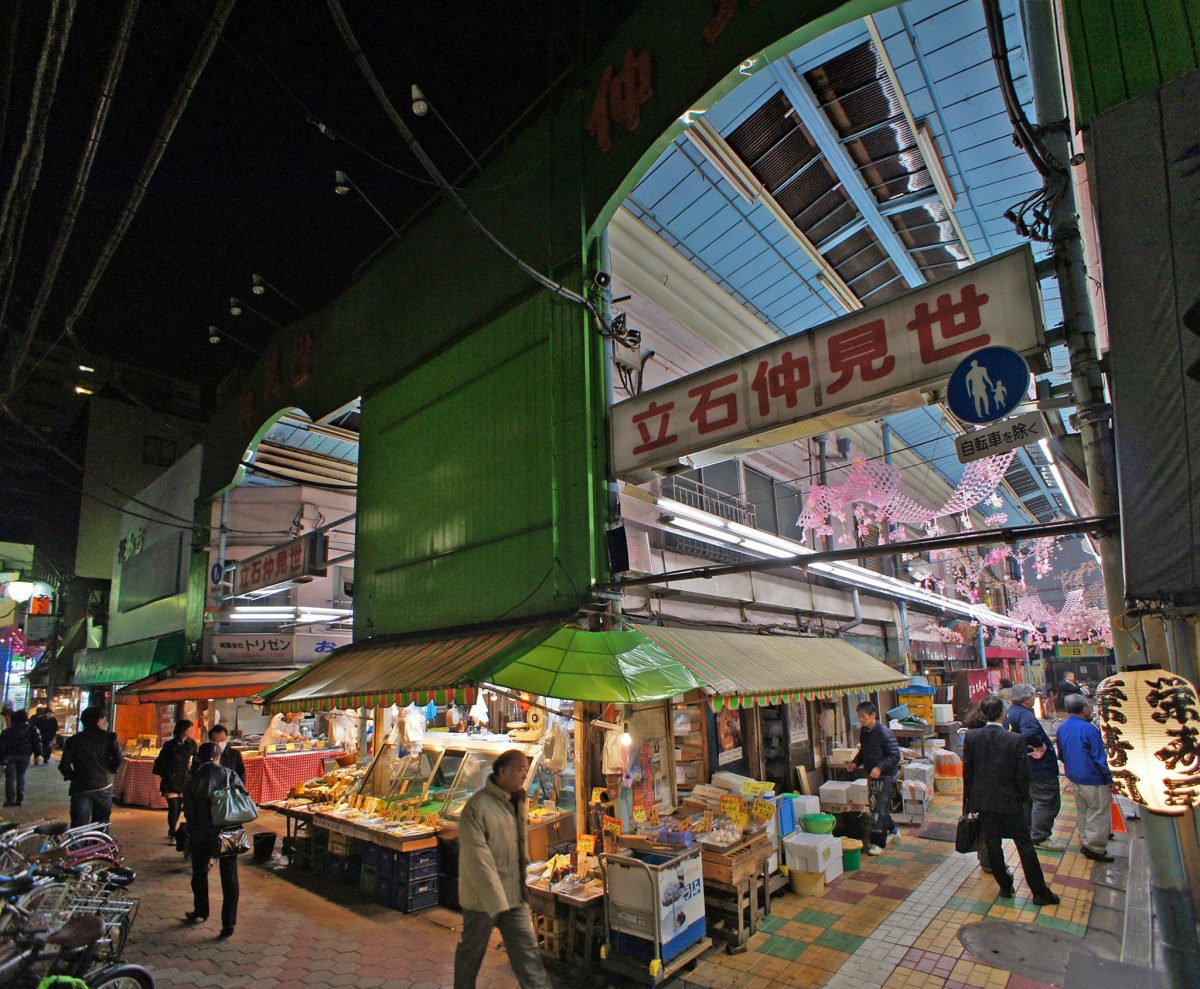 大吃特吃東京下町的庶民美食｜立石仲見世商店街