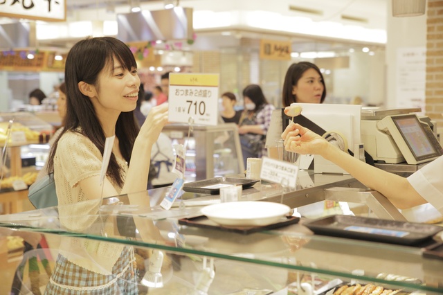 5. Explore a Mall (and Try All the Food Samples!)