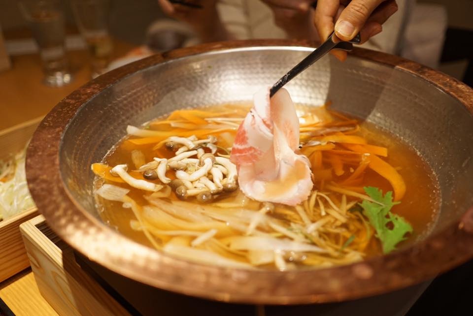 清爽又對味的日式高湯涮涮鍋｜おかか新宿
