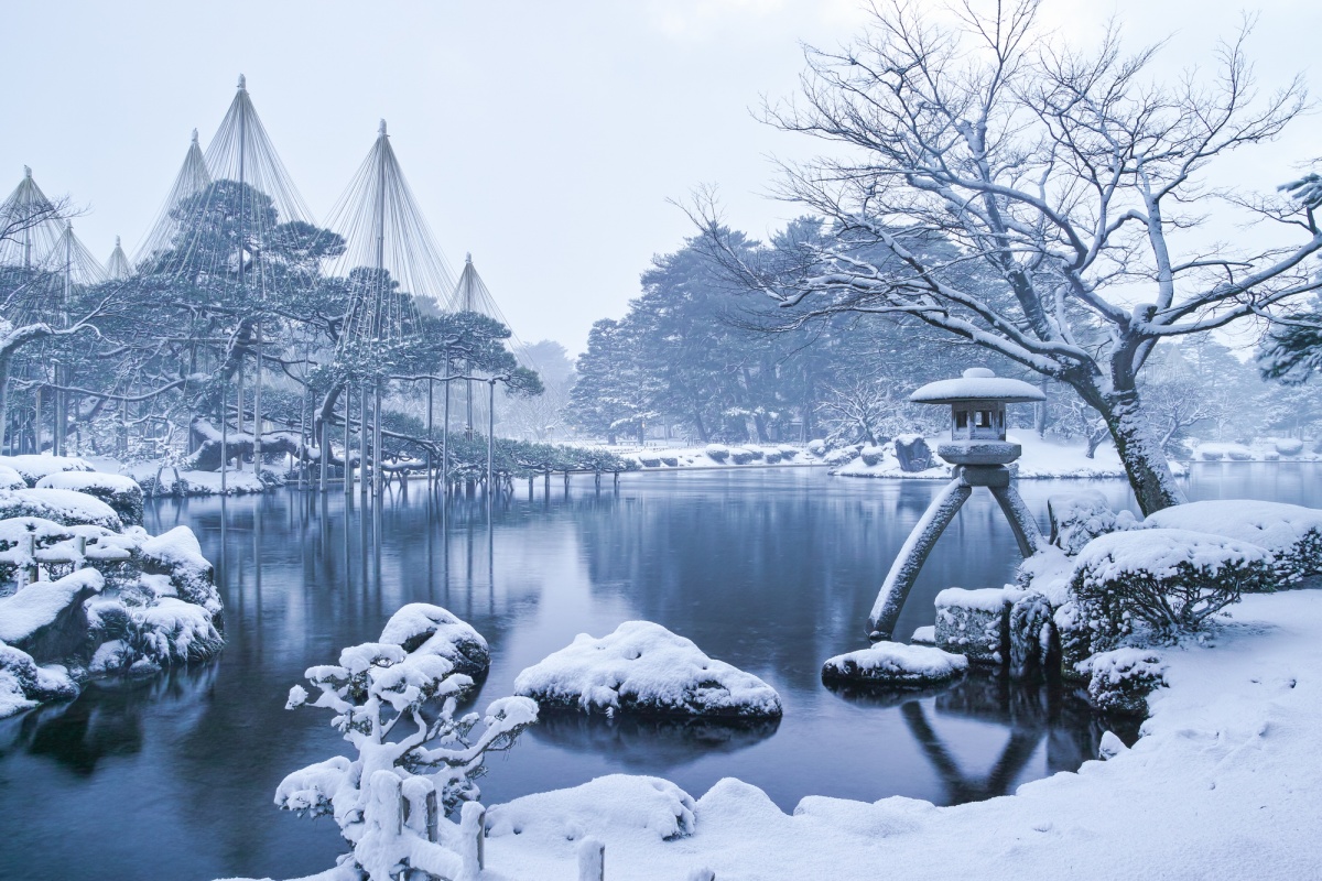 2. สวนเค็นโรคุ สัญลักษณ์ของคานาซาว่า (Kenrokuen Garden)