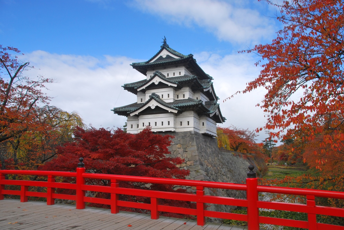 1. ปราสาทฮิโรซากิ (Hirosaki Castle)