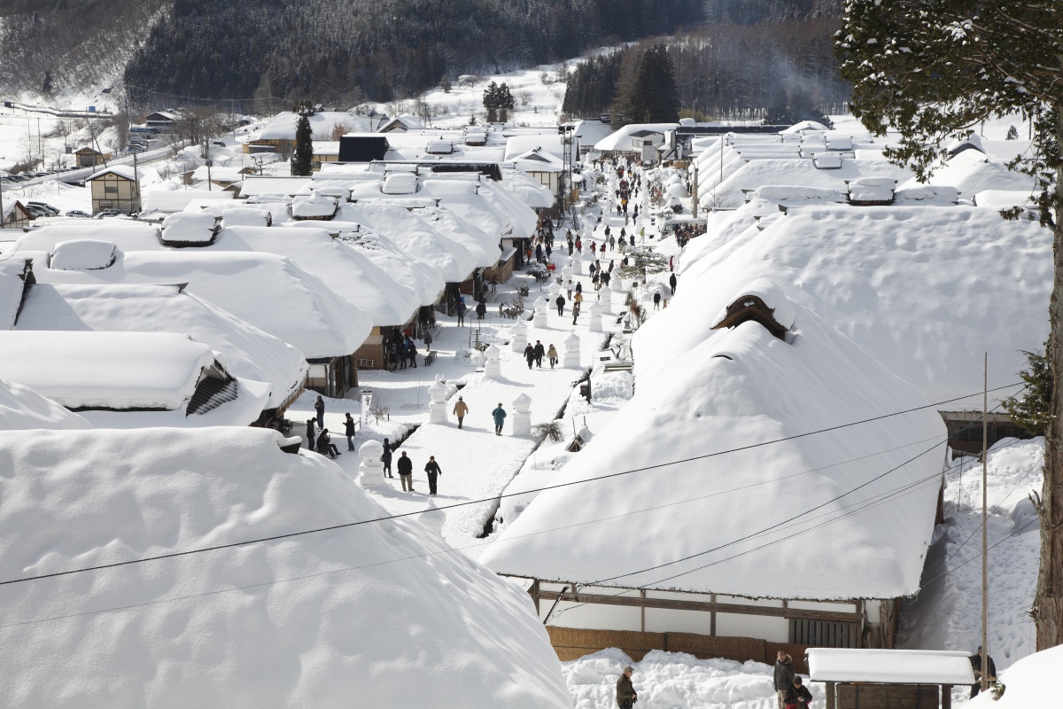 3. เทศกาลหิมะหมู่บ้านโออุจิจูกุ (Ouchijuku Snow Festival)