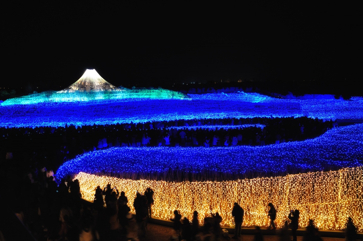 7. งานประดับไฟนาบานะโนะซาโตะ, มิเอะ (Nabana no Sato illumination, Mie)