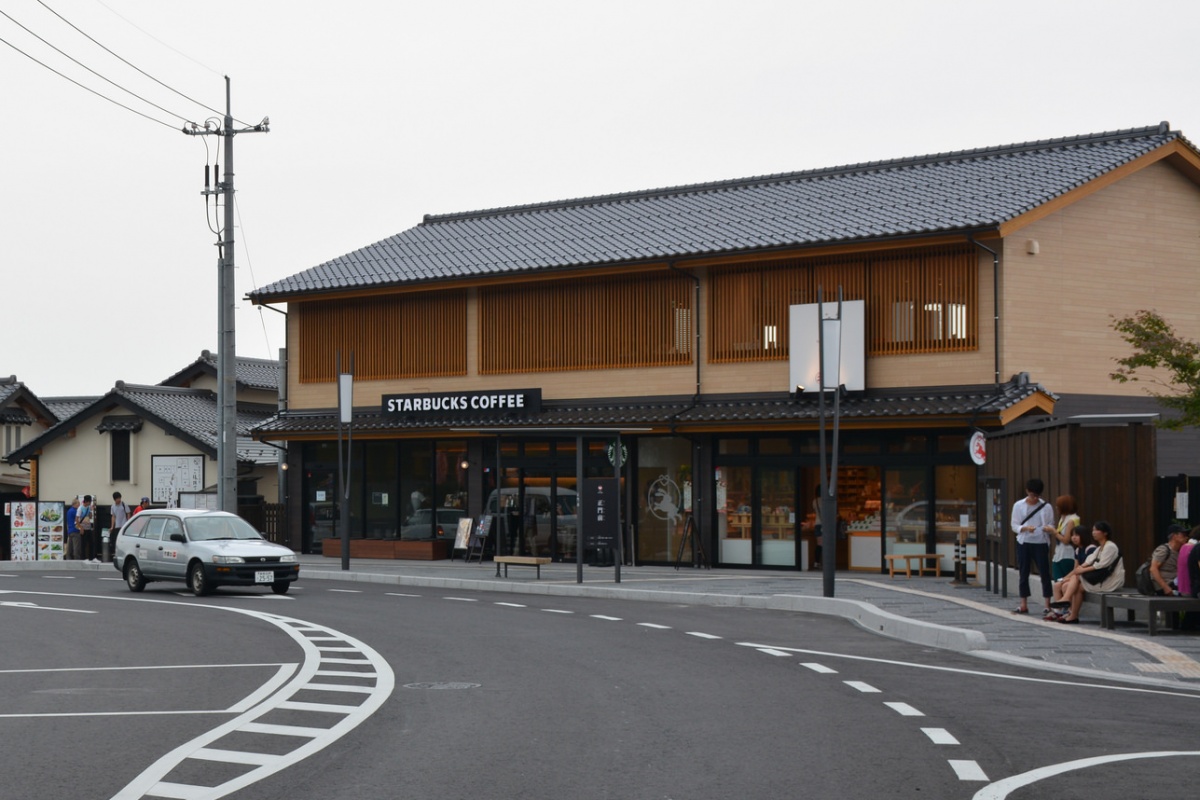 6. สตาร์บัคส์ สาขาศาลเจ้าอิซุโมะ จังหวัดชิมาเนะ (Starbucks Izumo Taisha, Shimane)