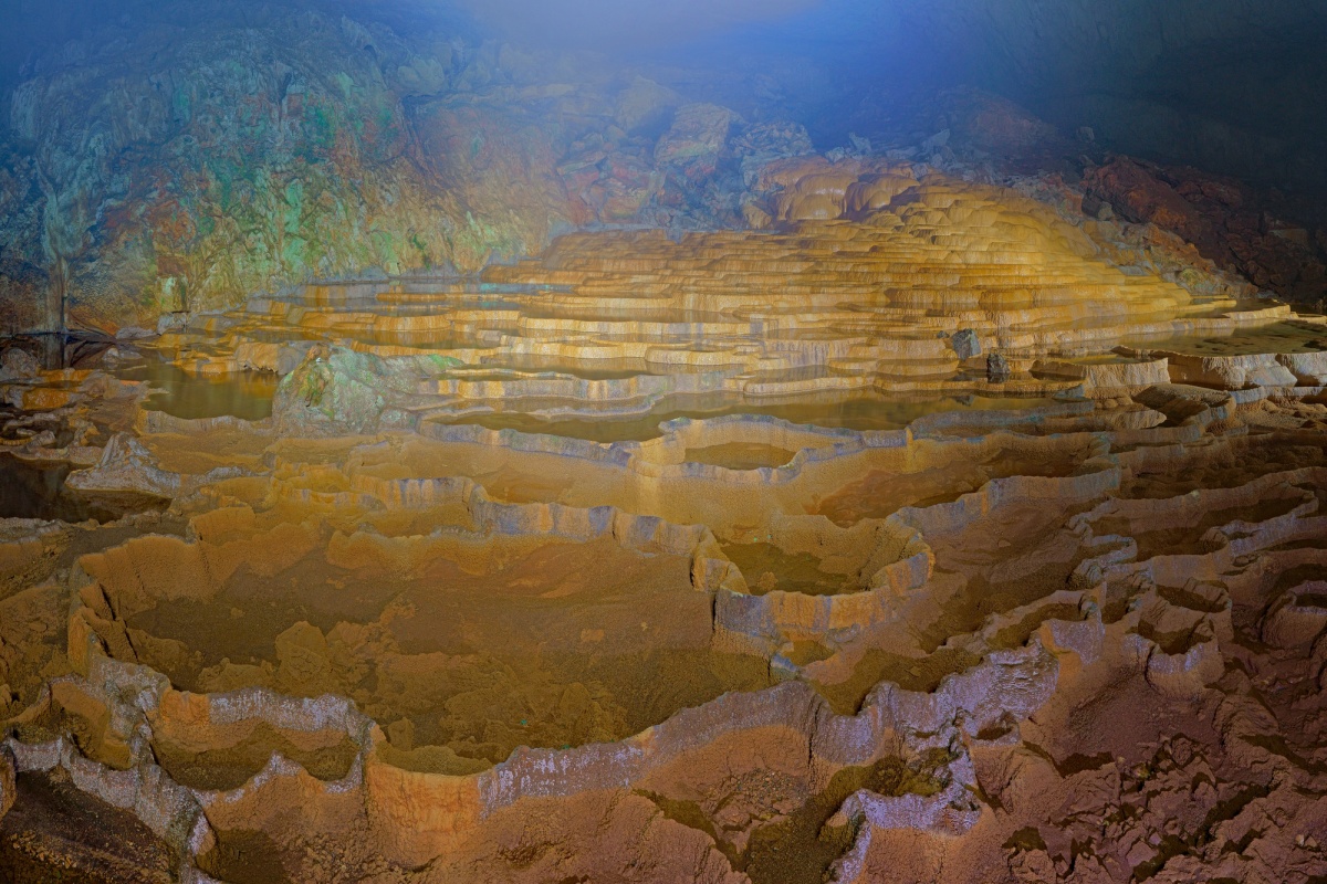 3. ถ้ำอะคิโยชิโด (Akiyoshido Cave)