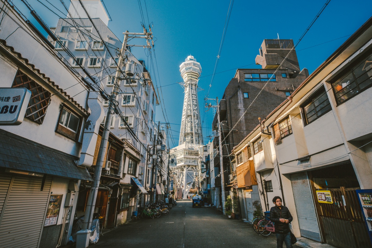 3. หอคอยซึเทนคาคุ (Tsutenkaku)