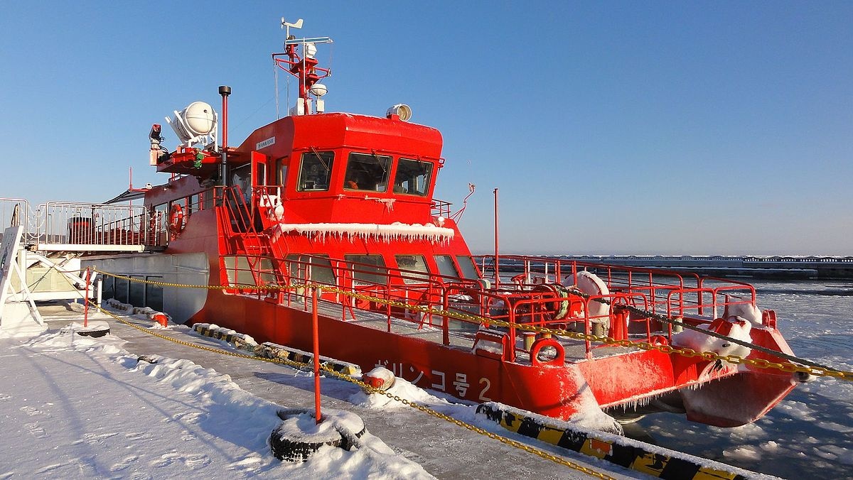 นั่งเรือตัดน้ำแข็งการินโกะ 2 เมืองมงเบทสึ (Monbetsu Garinko-go II)