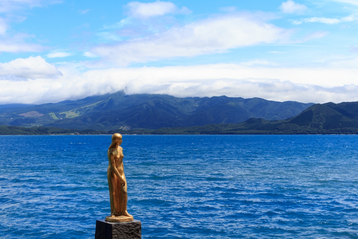 ทะเลสาบทาซาวะ (Lake Tazawa)