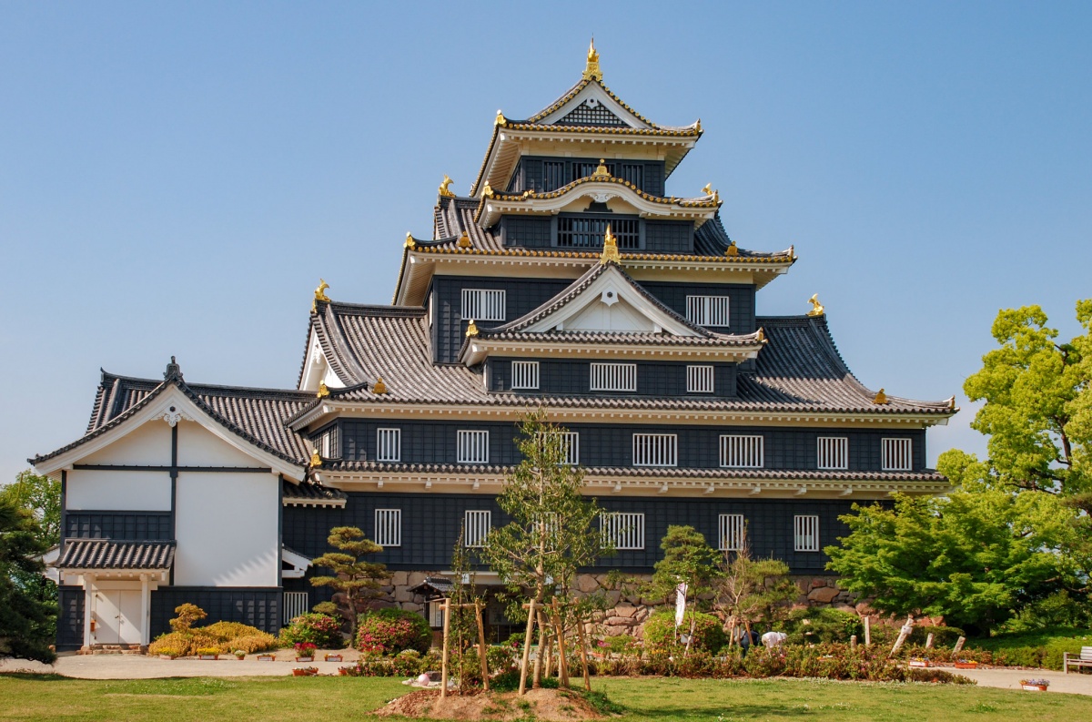 2. ปราสาทโอกายามะ (Okayama Castle)