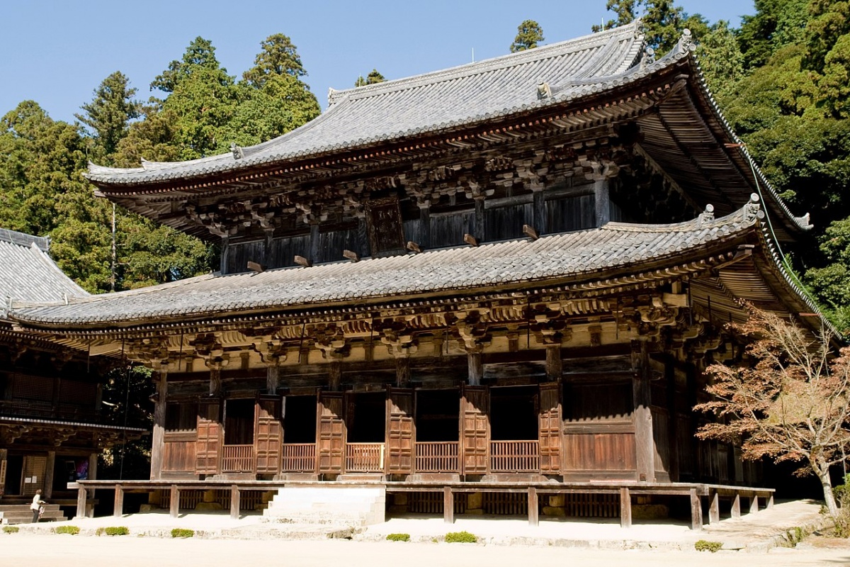 2. วัดเอนเกียวจิ (Engyoji Temple)