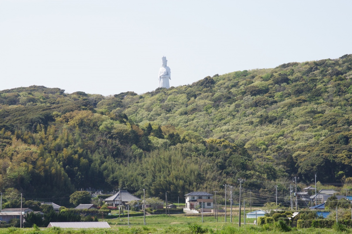 6. เทวรูปเจ้าแม่กวนอิมประจำอ่าวโตเกียว (Tokyo Wan Kannon)